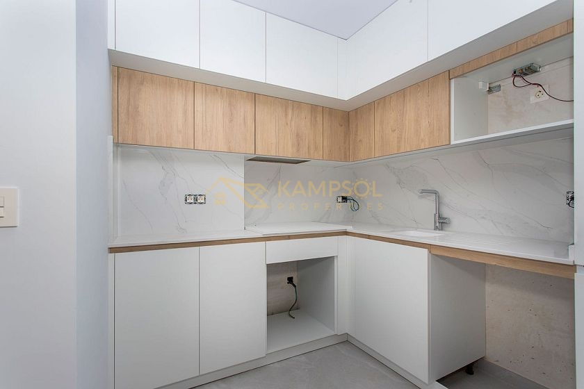 Brand New Apartment with Sea Views & Pool!