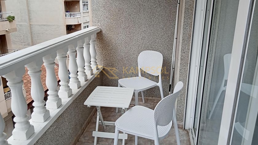 Central Torrevieja Apartment: Fully Furnished, Ready to Move In!