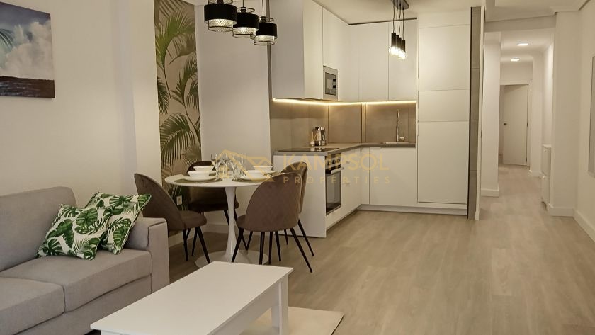 Central Torrevieja Apartment: Fully Furnished, Ready to Move In!