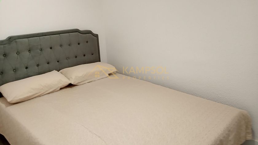 Central Torrevieja Apartment: Fully Furnished, Ready to Move In!