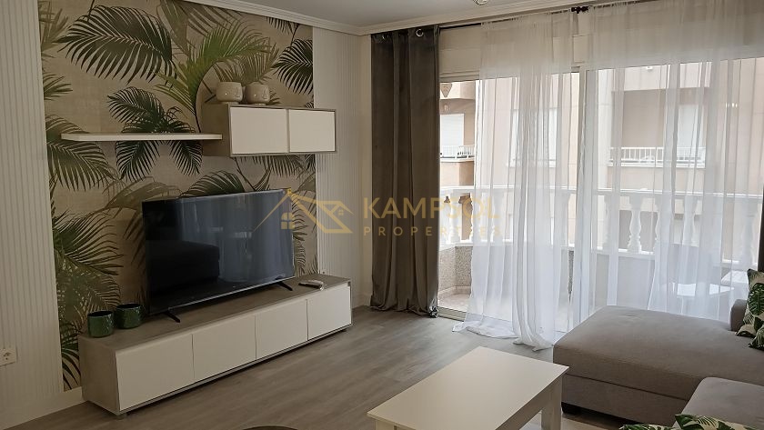 Central Torrevieja Apartment: Fully Furnished, Ready to Move In!