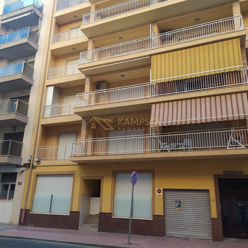 Torrevieja: 2nd Line Playa del Cura, Renovated!