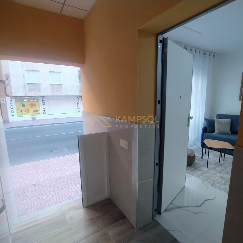 Torrevieja: 2nd Line Playa del Cura, Renovated!
