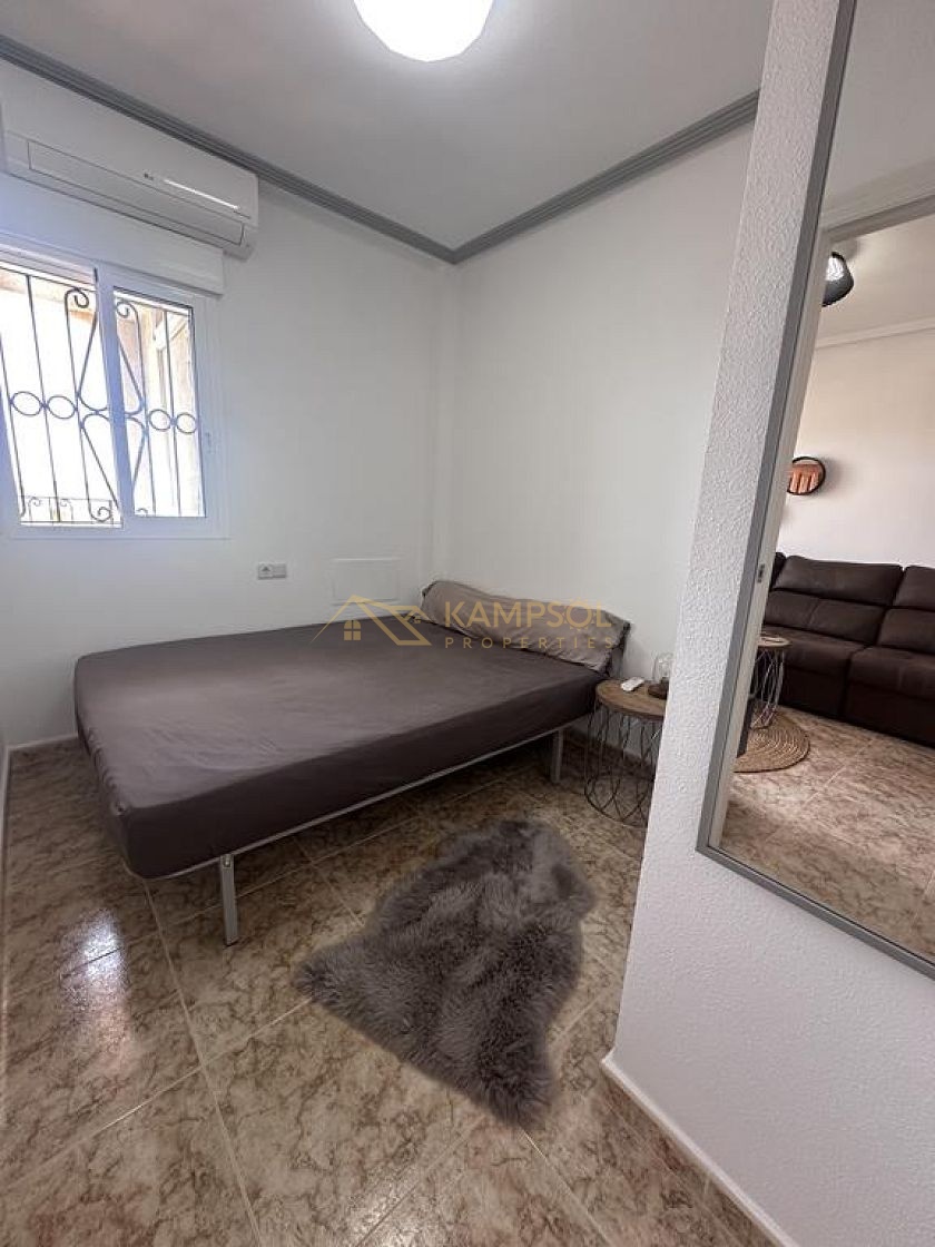Los Altos: Odnowiony Apartament z 2 Basenami.