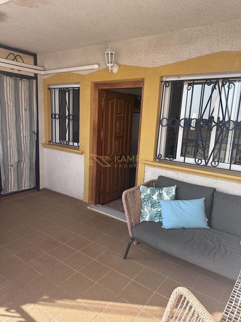 Los Altos: Odnowiony Apartament z 2 Basenami.