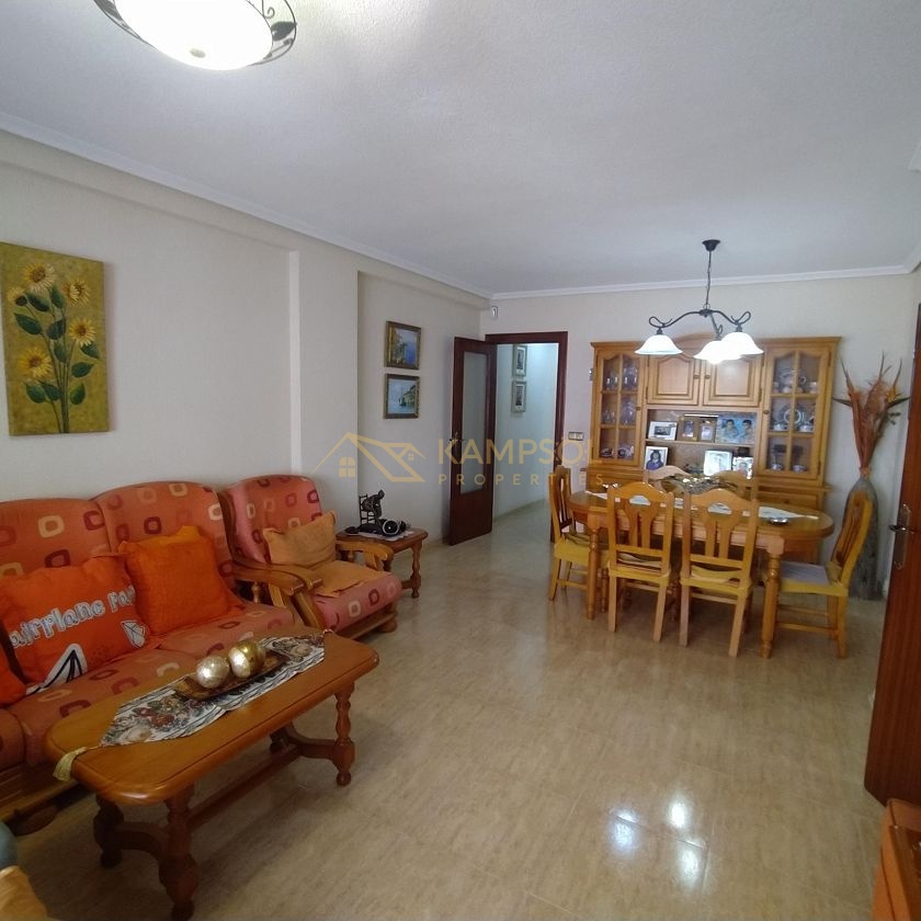 Spacious Apartment with Parking