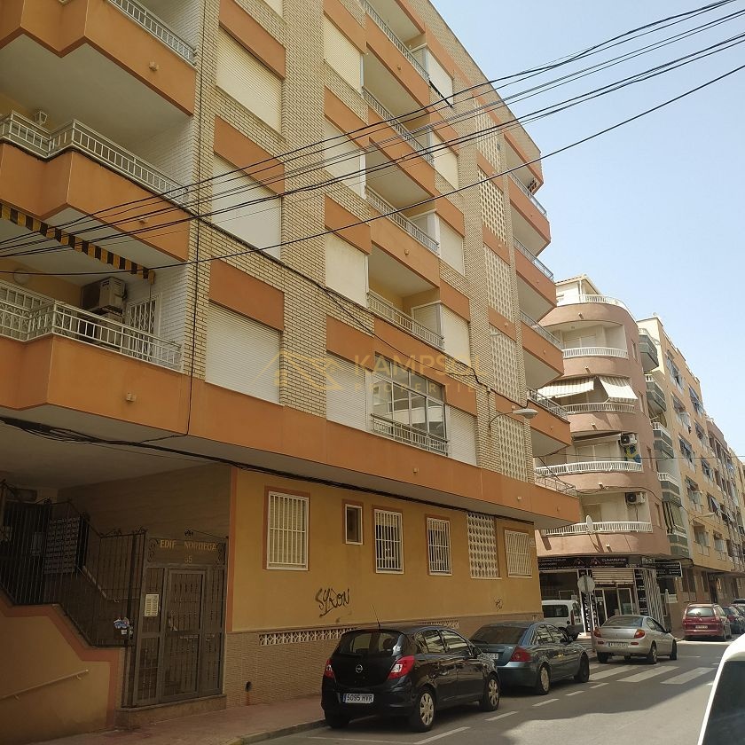 Spacious Apartment with Parking