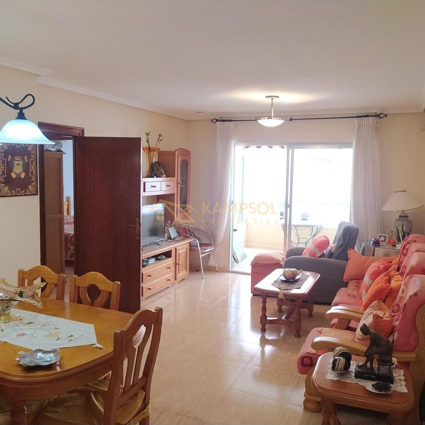 Spacious Apartment with Parking