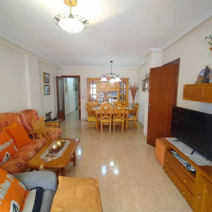 Spacious Apartment with Parking