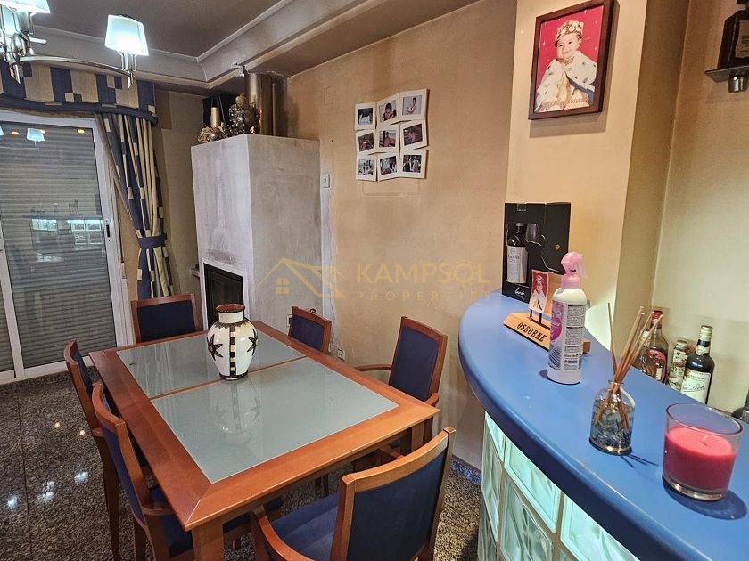 Large Terrace, 4 Bedrooms: Your Ideal Penthouse.