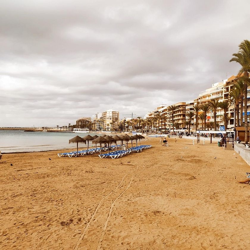 Large Terrace, 4 Bedrooms: Your Ideal Penthouse.