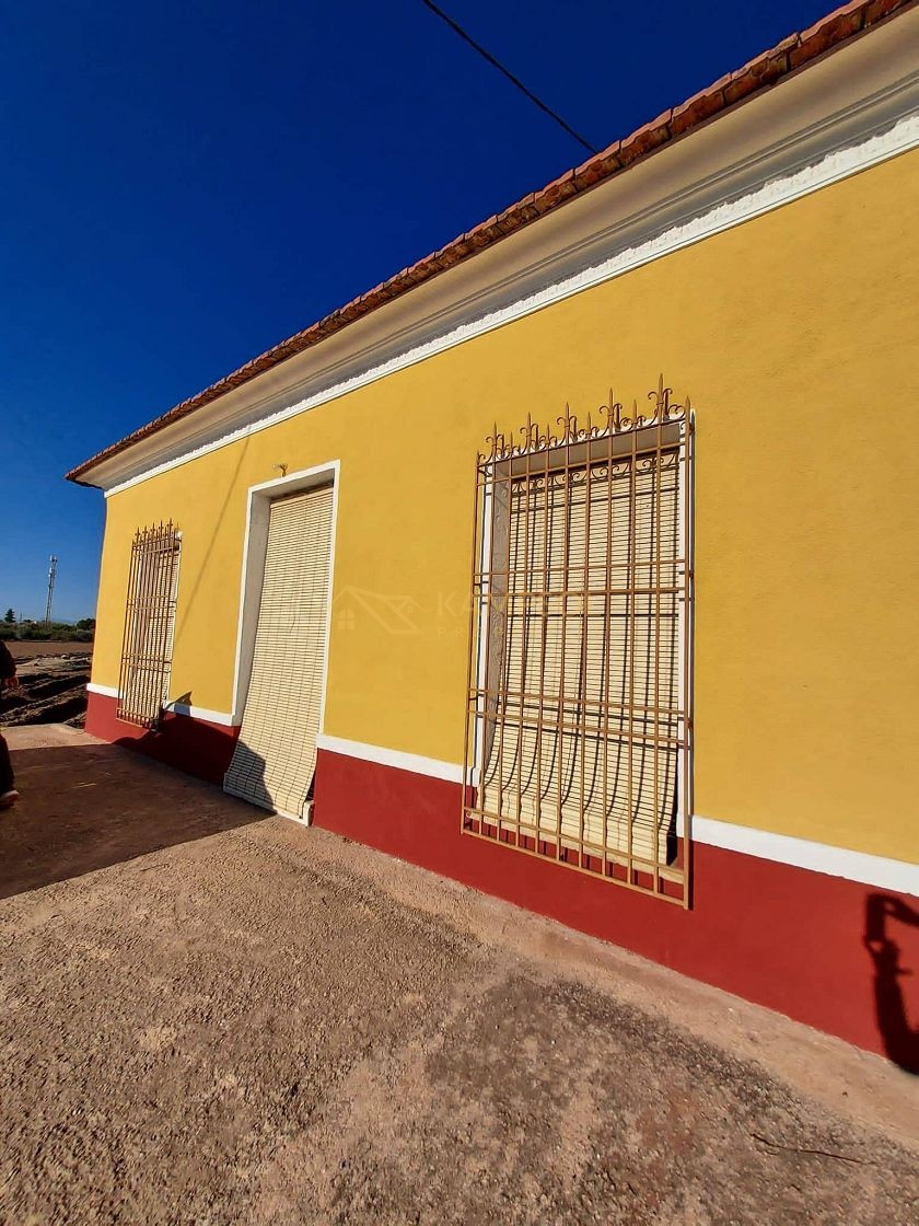Finca with Land in Orihuela