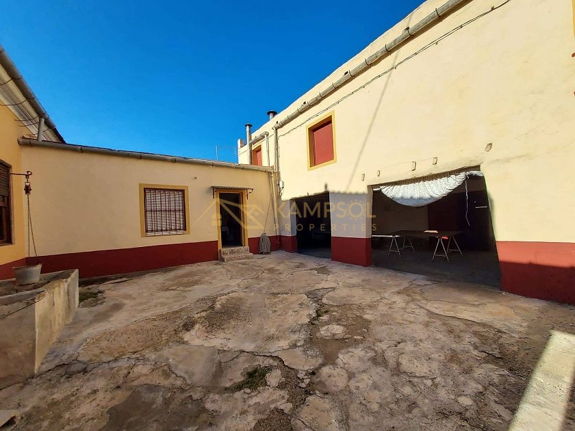 Finca with Land in Orihuela
