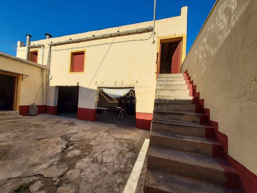 Finca with Land in Orihuela