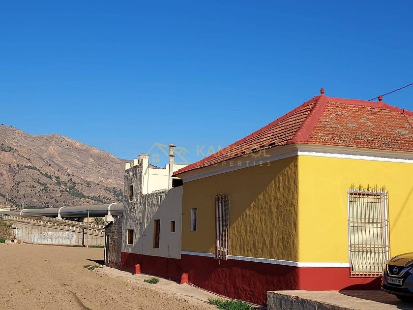 Finca with Land in Orihuela