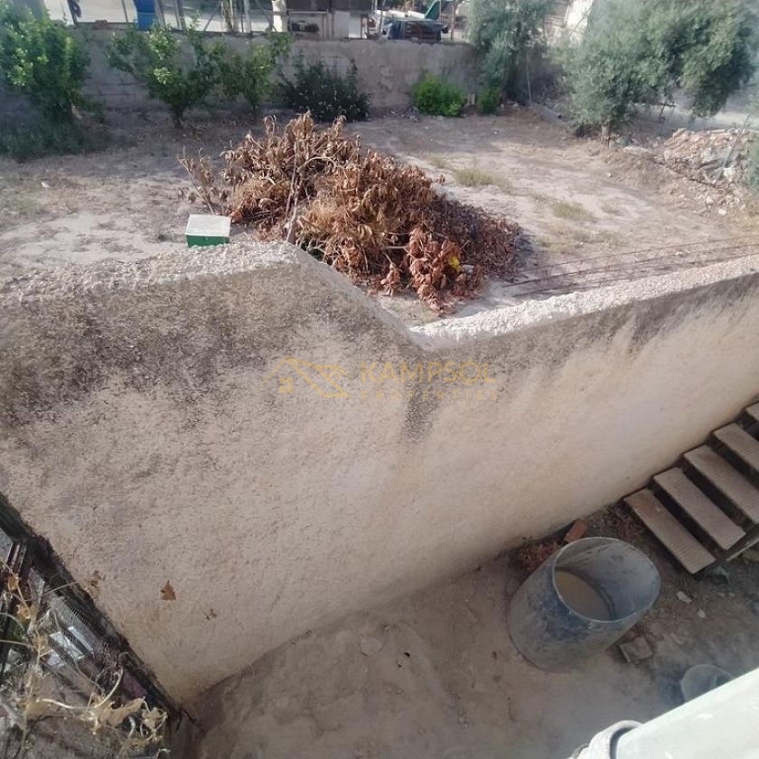 Detached House on Large Plot: Renovation Project!