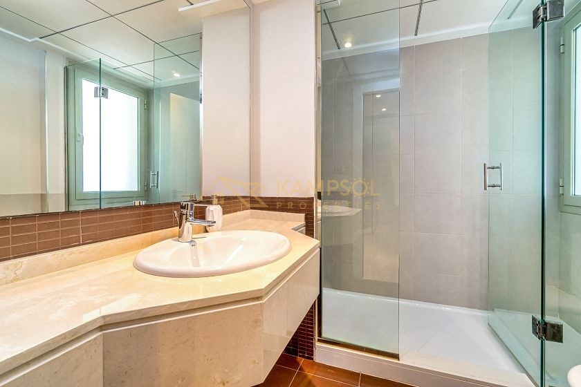 Las colinas Golf corner apartment