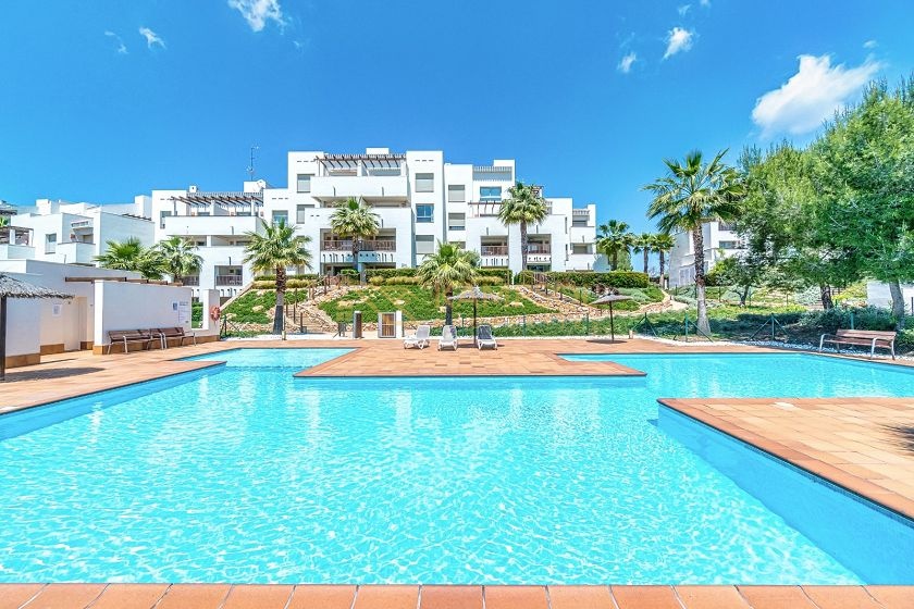 Las colinas Golf corner apartment
