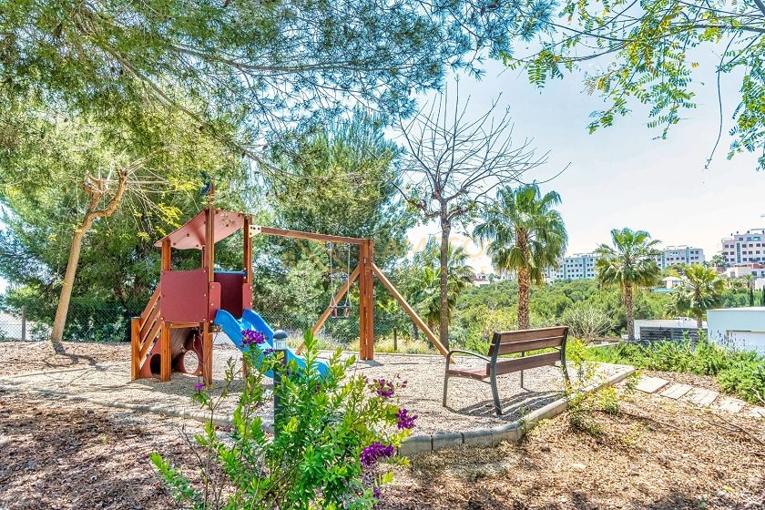 Las colinas Golf corner apartment