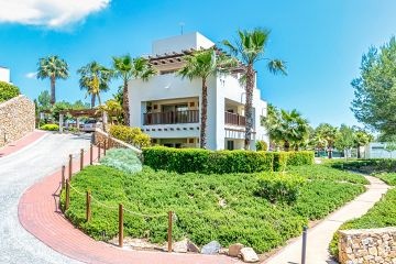 Las colinas Golf corner apartment